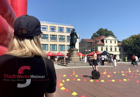 Gemeinsam strampeln für den guten Zweck – Radlöwen meistern Challenge beim Stadtwerke Energie-Familientag