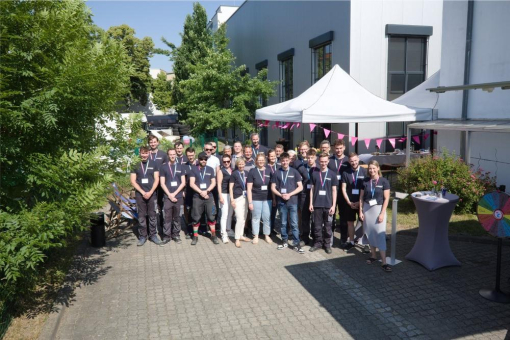 Nachwuchs fördern, Branche zeigen
