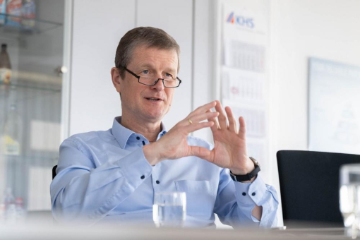 Jubiläum bei KHS Hamburg: 50 Jahre Pionierarbeit und ein starkes Team für die Zukunft