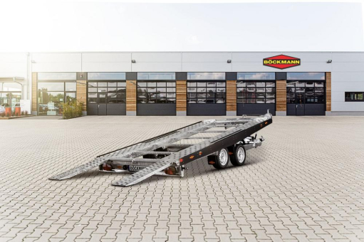 Böckmann Fahrzeugwerke präsentieren die neuen AH-Modelle: Autotransporter Hochlader