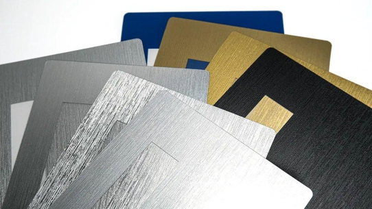 PET-Dekorfolien als Designbasis moderner Folientastaturen