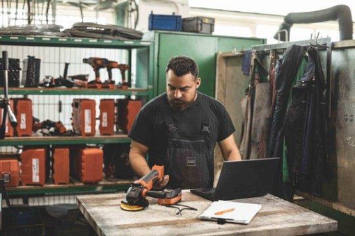 Werkzeuge und Services auf einen Blick: App und Online-Portal my.FEIN