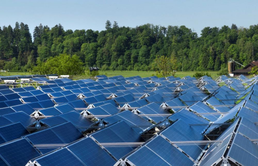 Schnellere Markteinführung für dhp nach der Implementierung des EcoStruxure Automation Experts von Schneider Electric