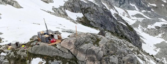 Juggernaut: Vier bohrbereite Goldziele entdeckt – bis zu 256,60 g/t Gold im Golden Triangle