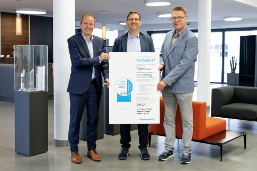 FingerHaus erhält erneut Bonitätszertifikat „CrefoZert“
