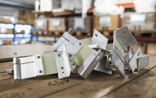 Leicht, stark und vielseitig: Glasfaserplatten für smarte Konsolenlösungen