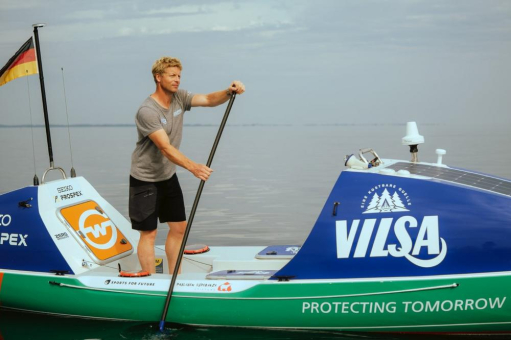 Atlantik-Überquerung gestartet: Sportler und Klimaschützer Michael Walther paddelt von Europa nach Südamerika