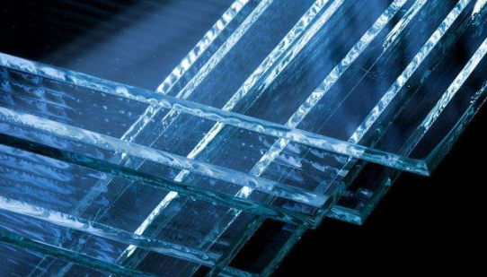 Rockstone Research: Reinheit entfesselt: Homeruns antimonfreies Solarglas, von Natur aus klar