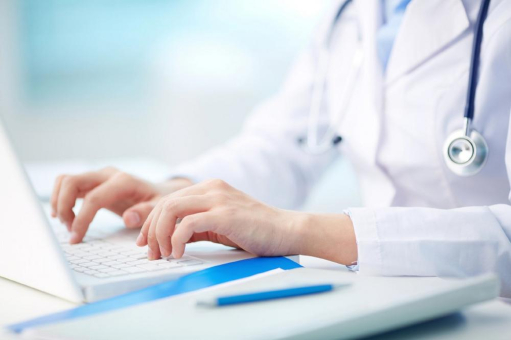 Entlastung für das medizinische und administrative Klinikpersonal - Tägliche Meldung wird durch digitale Workflows komplett automatisiert