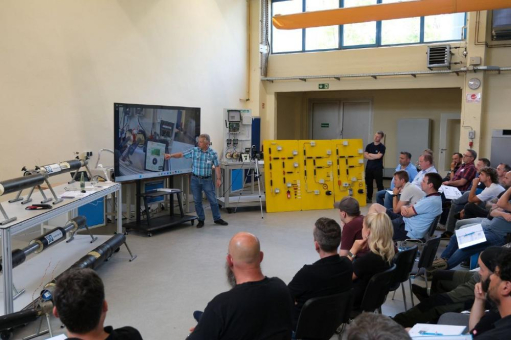 SKZ qualifiziert Muffenmonteure und Fachkräfte für Fernwärme