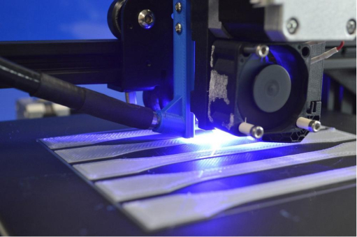Vernetzende Epoxidharz-Filamente für den FFF-Drucker sollen Bauteileigenschaften verbessern