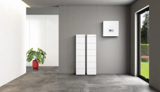 Mehr Strom, weniger Netz: Die Testsieger-Kombi von RCT Power macht’s möglich