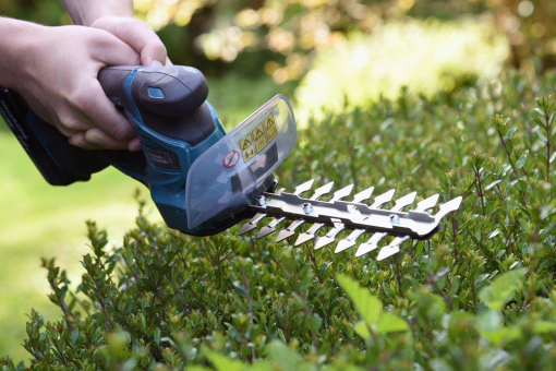 Darauf sollten Verbraucher beim Kauf von Akku-Gartengeräten achten