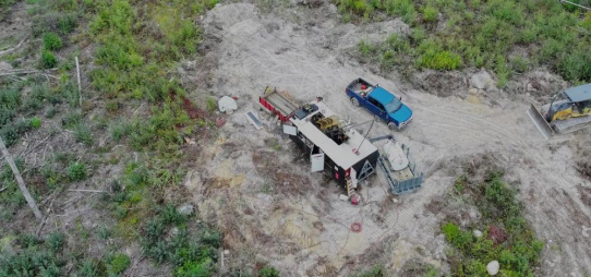 Heritage Mining entdeckt neue Goldadern auf Contact Bay und Drayton Black Lake