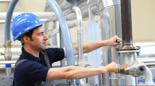 Data Science für Trinkwasserinstallationen: Neue Analyseansätze sparen Energie und Ressourcen