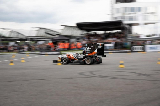 Formula Student: Besser Gas geben mit Industriegasfedern