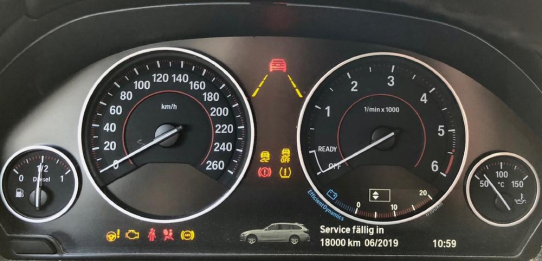 TÜV SÜD: Papa, da leuchtet was rot