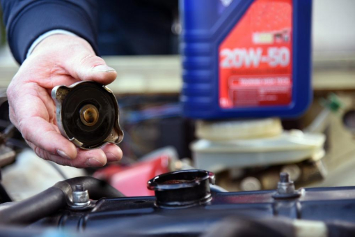 TÜV SÜD: Ruhig das Chrom in der Wintersonne blitzen lassen