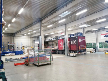 LogiMAT 2026: BETTERLIGHTS präsentiert innovative Beleuchtungslösungen für Regalanlagen, Lager- und Produktionshallen