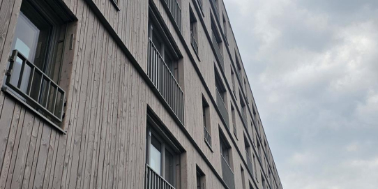 Z-Protect Profile: Effiziente Brandsperren für moderne Holzfassaden