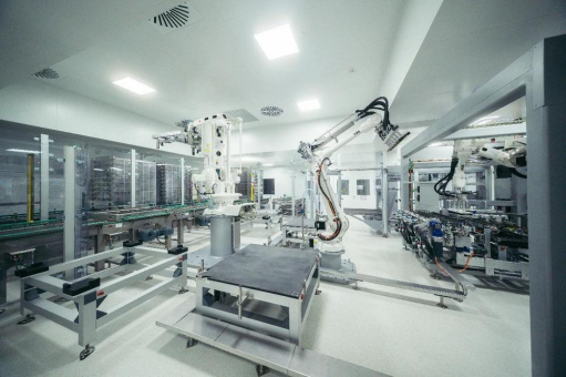 Tradition auf dem Weg in die Zukunft – io begleitet die Klosterfrau Group beim Bau einer neuen Spritzenlinie