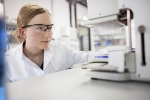 ALTANA sichert sich neue EIB-Finanzierung für nachhaltige Innovationen