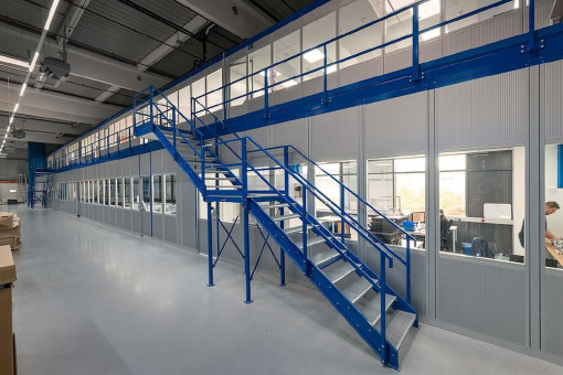 Neue Halle, neue Räume