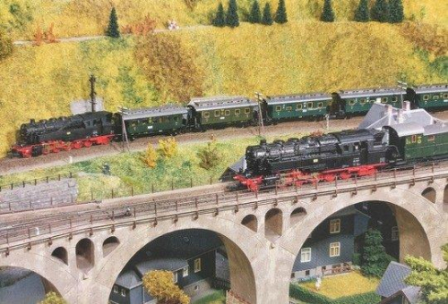 MOBA präsentiert 16 Modellbahnanlagen auf der Modell Leben 2026