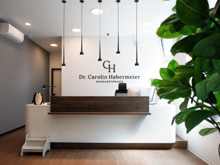 Effizient, sicher, digital: Warum diese Zahnarztpraxis bei der Zeiterfassung auf edtime setzt