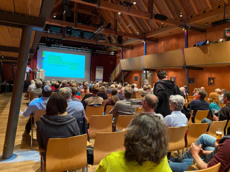 Veranstaltungsankündigung: „Netze und Speicher für eine stabile, erneuerbare Stromversorgung: von Batterien bis Wasserstoff“ am 12. Mai 2025, 18:00 Uhr, hybrid, Teilnahme kostenfrei