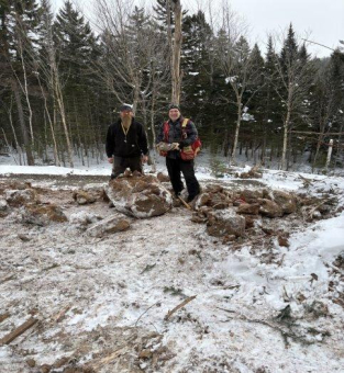 Antimony Resources Corp. (CSE: ATMY) (OTCQB: ATMYF) (FWB: K8J0) legt neue massive antimonhaltige Stibnitmineralisierung in der Zone Marcus frei