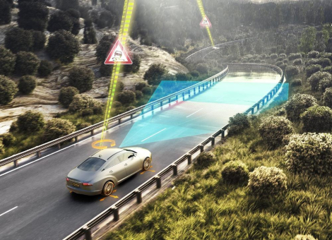 Regen, Schnee und Eis - Continental nutzt Erkennung des Fahrbahnzustands für die aktive Fahrsicherheit