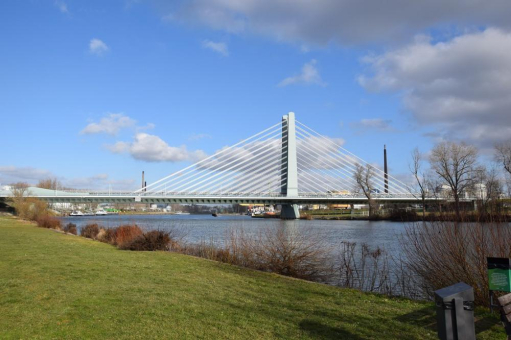 Innovationspreis Feuerverzinken 2020 - Mageba für feuerverzinkte Fahrbahnübergänge ausgezeichnet