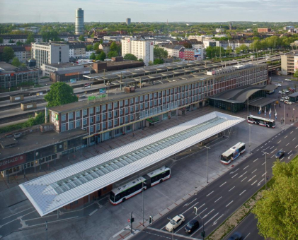 Respekt vor dem Bestand - ZOB Bochum mit feuerverzinktem Stahltragwerk