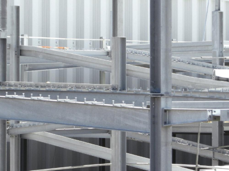 Kosten für Korrosionsschutz - Studie belegt, dass Feuerverzinken auch bei den Erstkosten deutlich günstiger ist