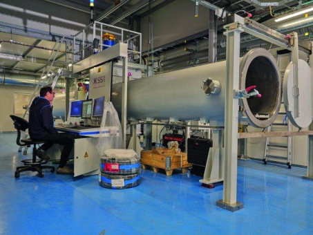 Steigerwald Strahltechnik liefert Hochpräzisions-Schweißanlage an CERN