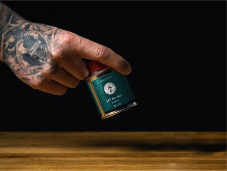 OLI-NATURA auf der HOLZ-HANDWERK 2026: High-Solid-Holzöle für Profis seit 1899