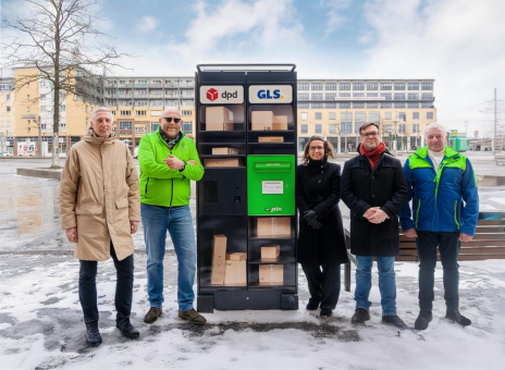 GLS und PIN AG bringen anbieteroffene Paketstationen mit integriertem Briefkasten nach Berlin
