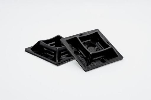 Der Universalklebesockel: sichere Kabelbefestigung für Industrie und Handwerk