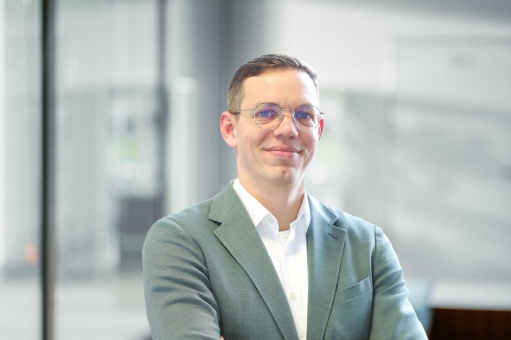 Fine-Tuning eines Open-Source-LLMs mit Insurance-Daten