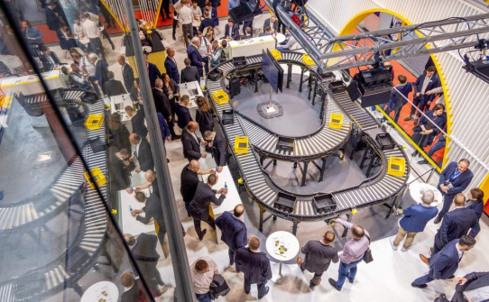 Interroll auf der LogiMAT 2026: Ein integriertes Materialfluss-Ökosystem für flexible Automatisierungslösungen