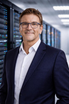 Telehouse Deutschland: Neuer CEO Michael Nicolai über Energieeffizienz, KI und die Zukunft moderner Rechenzentren