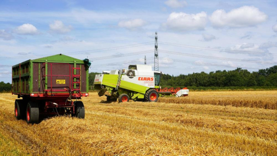 Landmaschinen im Field Service: Maximale Verfügbarkeit, auch in der Ernte.