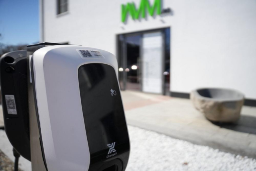 ChargeX und WMM AG: Erfolgreiche Zusammenarbeit erreicht neuen Meilenstein mit über 150 installierten E-Ladepunkten  – weitere in Planung