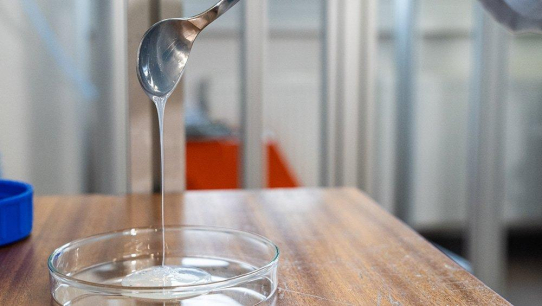 Elastomere im Fokus: SKZ erweitert Dienstleistungen für leistungsfähige und nachhaltige Anwendungen