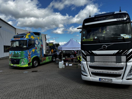 Ein Highlight für Kinder - Volvo Trucks mit bunter Sattelzugmaschine bei „A Happy Day of Life“