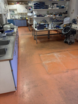 Laborböden professionell sanieren