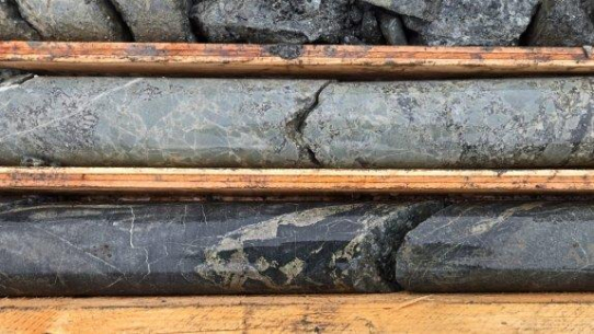 Star Copper erweitert Bohrloch bei Copper Creek nach Durchörterung eines mineralisierten Systems über die geplante Tiefe hinaus