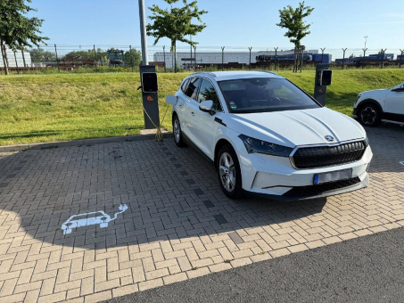 trans-o-flex setzt langjähriges Engagement für 100 % erneuerbaren Strom fort und vermeidet bis 2028 fast 18.000 Tonnen CO₂-Emissionen