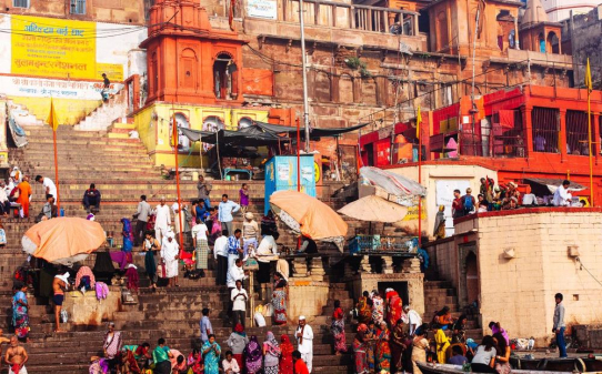 Indien: Aufstieg eines wichtigen wirtschaftlichen und geopolitischen Akteurs inmitten schwieriger struktureller Risiken